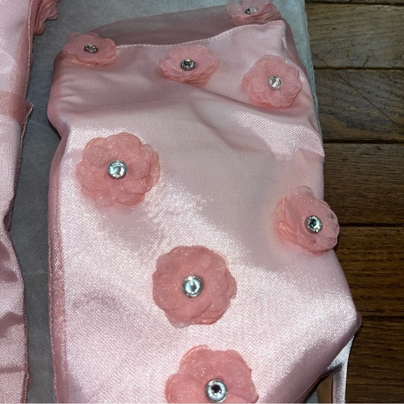 Azalea Wang Acacia Pointy Toe Floral Booties Pink Women’s Size 8 - Picture 4 of 13